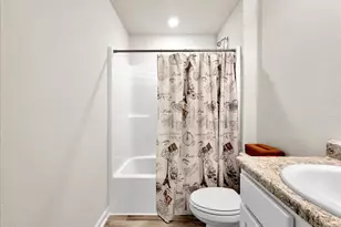 3135 Van Day Way, Crestview, FL 32539 - Photo 6