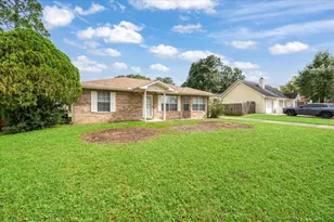 210 Water Oak Ln, Crestview, FL 32539 - Photo 2