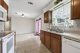 210 Water Oak Ln, Crestview, FL 32539 - Photo 16