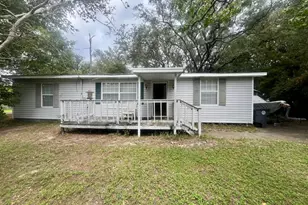 312 Hillcrest Ave, Valparaiso, FL 32580 - Photo 1