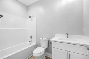 3708 E 7th St, Springfield, FL 32401 - Photo 16