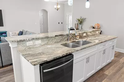 100 Castle Road, Mary Esther, FL 32569 - Photo 16