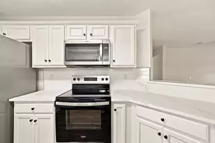 938 Claeven Cir, Fort Walton Beach, FL 32547 - Photo 6