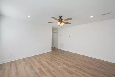 3869 Second Avenue, Laurel Hill, FL 32567 - Photo 6