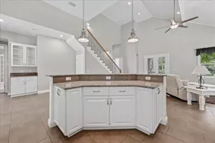 266 Florida Ave, Valparaiso, FL 32580 - Photo 14