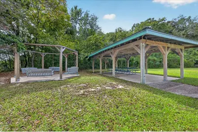 266 Florida Avenue, Valparaiso, FL 32580 - Photo 68