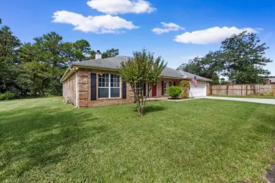 2025 Buckley Drive, Navarre, FL 32566 - Photo 2
