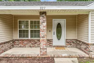 327 Lakeview Dr, Crestview, FL 32536 - Photo 6