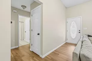 327 Lakeview Dr, Crestview, FL 32536 - Photo 32