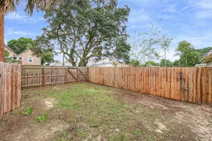 146 Valencia Dr, Fort Walton Beach, FL 32547 - Photo 26