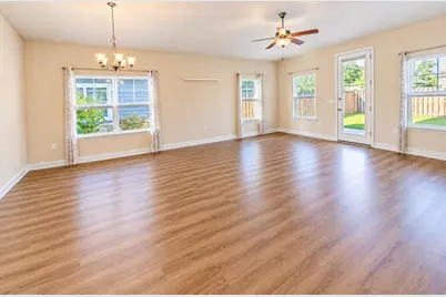 747 Marquis Way, Freeport, FL 32439 - Photo 10