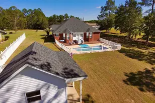 1025 Ten Lake, Defuniak Springs, FL 32433 - Photo 4