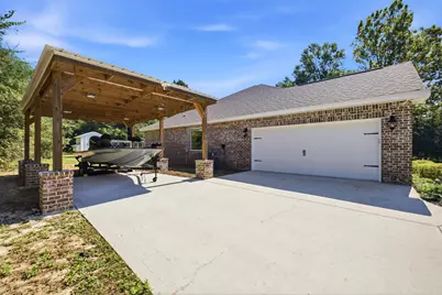 6125 Clover Street, Crestview, FL 32539 - Photo 8
