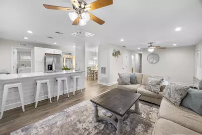 17 Mary Esther Drive, Mary Esther, FL 32569 - Photo 2