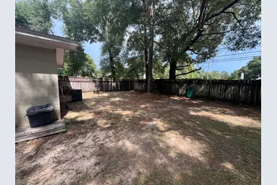 301 Springwood Circle, Crestview, FL 32536 - Photo 8