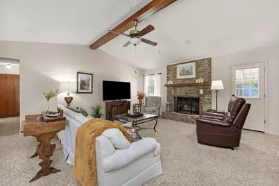 81 Paula Court, Mary Esther, FL 32569 - Photo 8