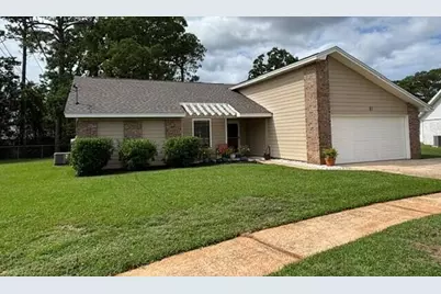 81 Paula Court, Mary Esther, FL 32569 - Photo 2