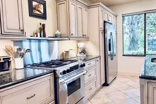 1210 Oakmont Dr, Niceville, FL 32578 - Photo 8