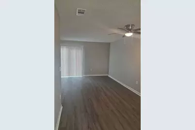 305 Oxford Court, Mary Esther, FL 32569 - Photo 4