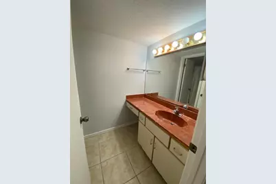 942 Rachel Drive #UNIT A, Fort Walton Beach, FL 32547 - Photo 2