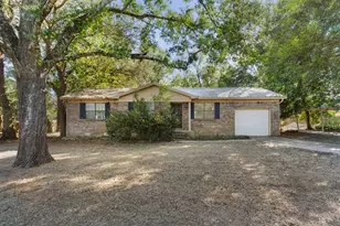 1710 26th St, Niceville, FL 32578 - Photo 1