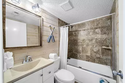 676 Santa Rosa Boulevard #1K, Fort Walton Beach, FL 32548 - Photo 4
