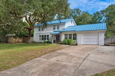 576 Pocahontas Drive, Fort Walton Beach, FL 32547 - Photo 4