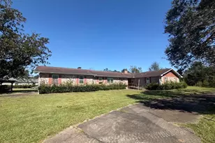 3524 Falling Brook Dr, Pace, FL 32571 - Photo 1
