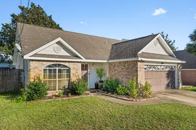 449 Bridgewater Court, Mary Esther, FL 32569 - Photo 2