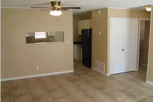 545 Hickory Ave, Niceville, FL 32578 - Photo 2