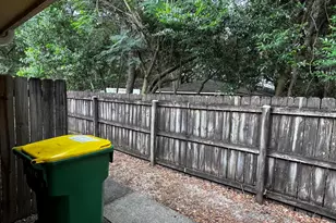 545 Hickory Ave, Niceville, FL 32578 - Photo 16