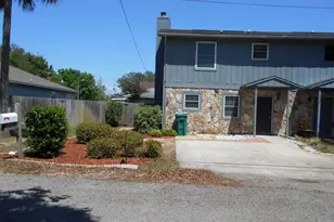 334 Harris St, Mary Esther, FL 32569 - Photo 1