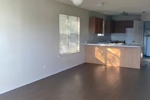587 Florosa Ct, Mary Esther, FL 32569 - Photo 2