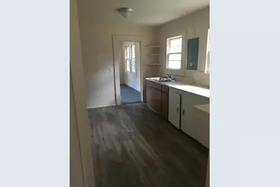 211 E Griffith Avenue, Crestview, FL 32539 - Photo 6