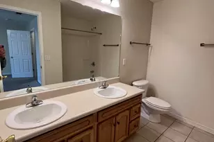 204 Johnson Ct, Crestview, FL 32536 - Photo 8