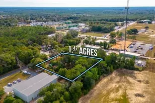 418 Brookmeade Dr, Crestview, FL 32539 - Photo 1