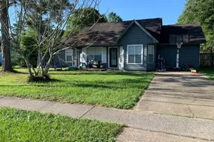 408 Brown Pl, Crestview, FL 32539 - Photo 2