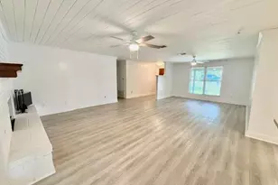 203 Hastings Ct, Fort Walton Beach, FL 32547 - Photo 8