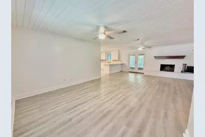 203 Hastings Court, Fort Walton Beach, FL 32547 - Photo 4