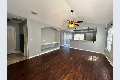 2942 Sholtz Avenue, Crestview, FL 32539 - Photo 2