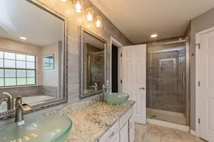 7060 Summit Dr, Navarre, FL 32566 - Photo 52