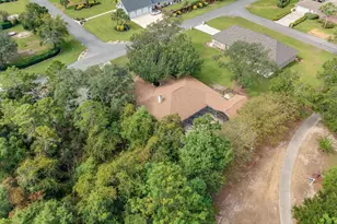 7060 Summit Dr, Navarre, FL 32566 - Photo 18