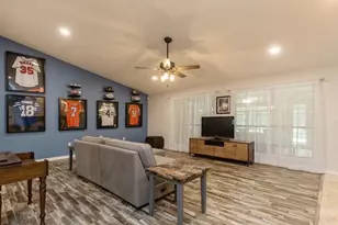 7060 Summit Dr, Navarre, FL 32566 - Photo 22