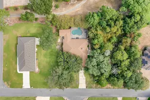 7060 Summit Dr, Navarre, FL 32566 - Photo 16