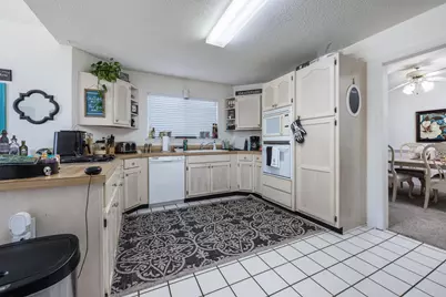 2812 Lee Trevino Court, Shalimar, FL 32579 - Photo 8