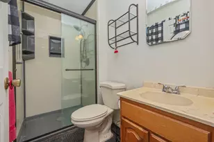 4 7th St, Shalimar, FL 32579 - Photo 12
