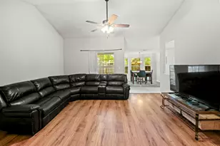 3205 Birdseye Cir, Gulf Breeze, FL 32563 - Photo 2