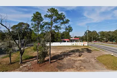 24 W Orange Avenue, Defuniak Springs, FL 32435 - Photo 2