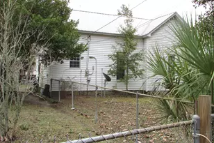 64 W Live Oak Ave, Defuniak Springs, FL 32435 - Photo 20