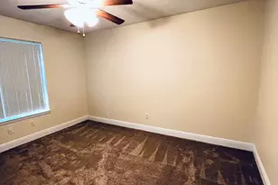 106 Pinehaven Dr, Mary Esther, FL 32569 - Photo 4